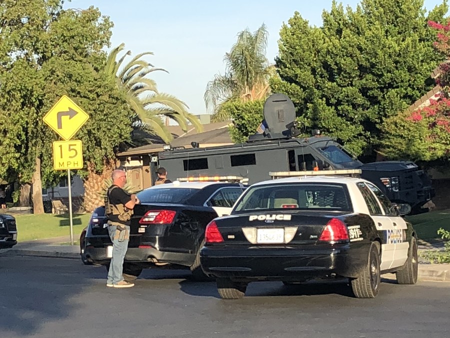Suspect arrested following Bakersfield police, SWAT response to home in