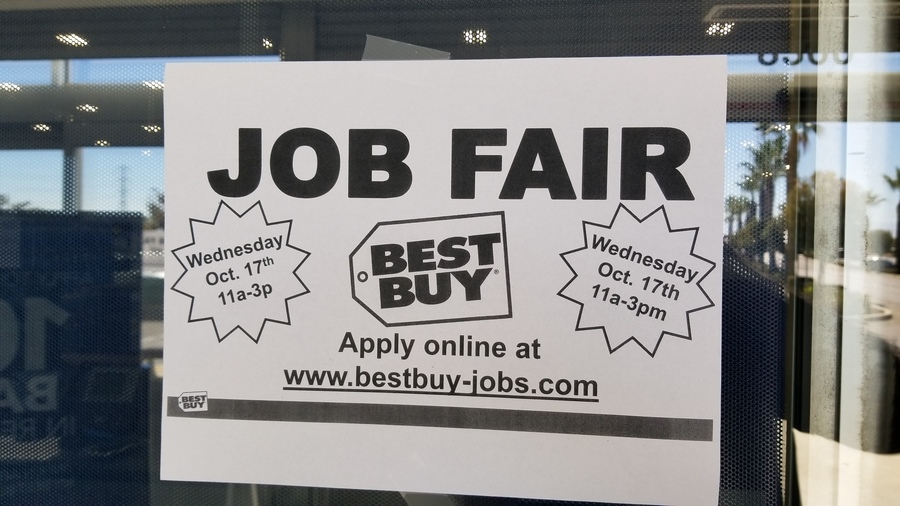Best Buy to hold job Oct. 17 fair for seasonal workers